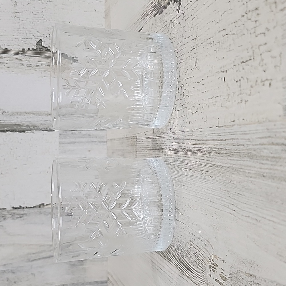 Set of 2 Snowflakes Rocks Glass bourbon whiskey rocks drinking glasses NEW